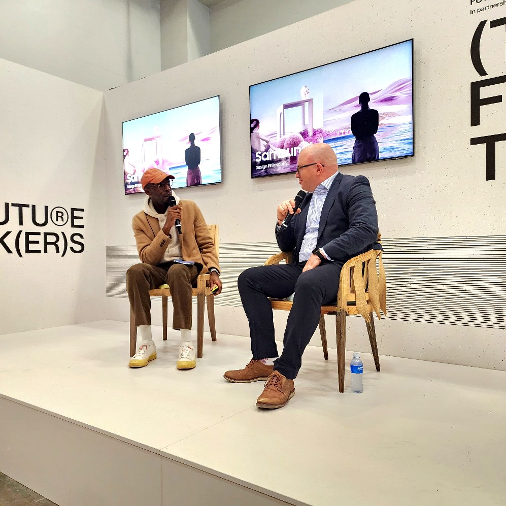 SamsungSA's tweet photo. Why #Samsung? Because we design for what is Essential for your lifestyle needs & wants, Innovation for all generations, & Harmony in your life. That's #WhySamsung! Thank you Mark & Anesu for driving our philosophy home @ Future Talks Theatre #DecorexCT👏
#SamsungBespoke #AIforAll https://t.co/3Toer0gqsl