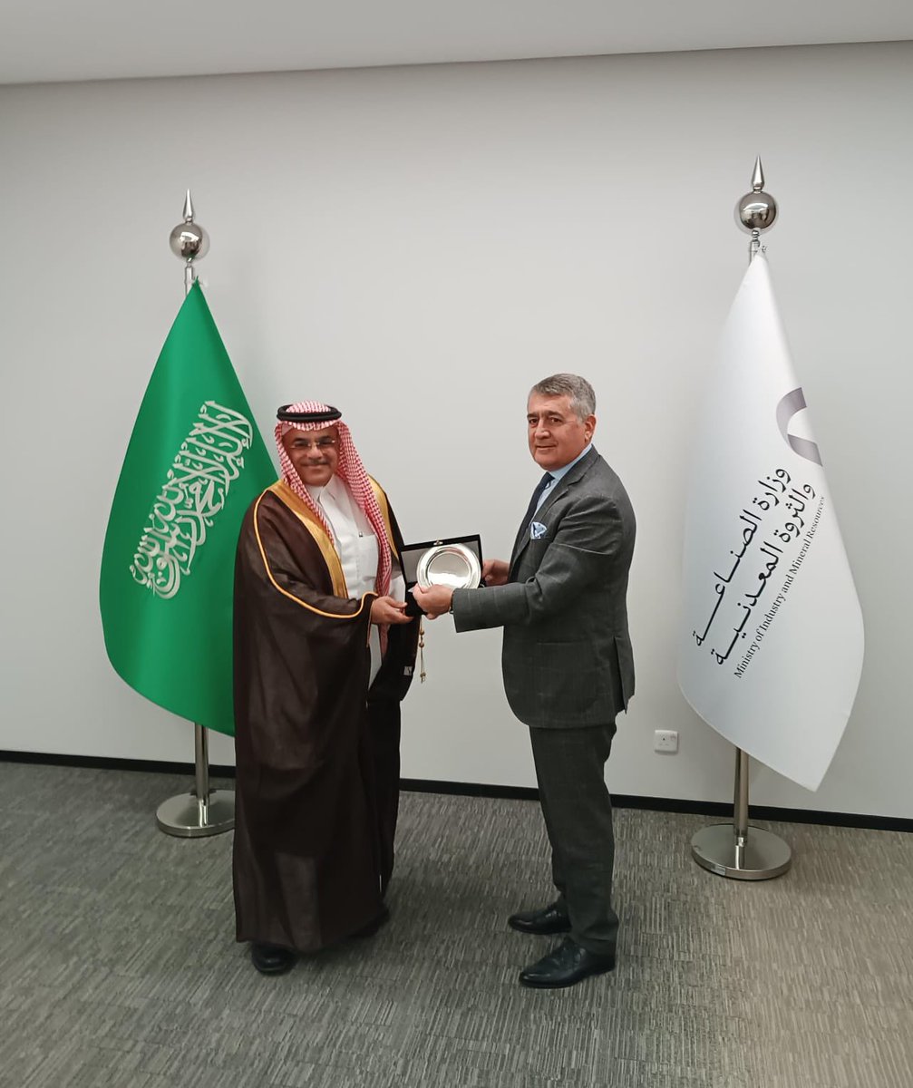 TÜSİAD tweet media