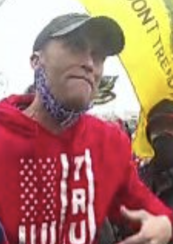 🔍🔍PLEASE RETWEET🔎🔎
#Consequences #Jan6thInsurrection
#FBI is seeking to identify this person involved at the U.S. Capitol on #Jan6
If this person looks familiar contact FBI at tips.fbi.gov or 1-800-225-5324.
REFERENCE # 184 AFO

CC: @BadBradRSR