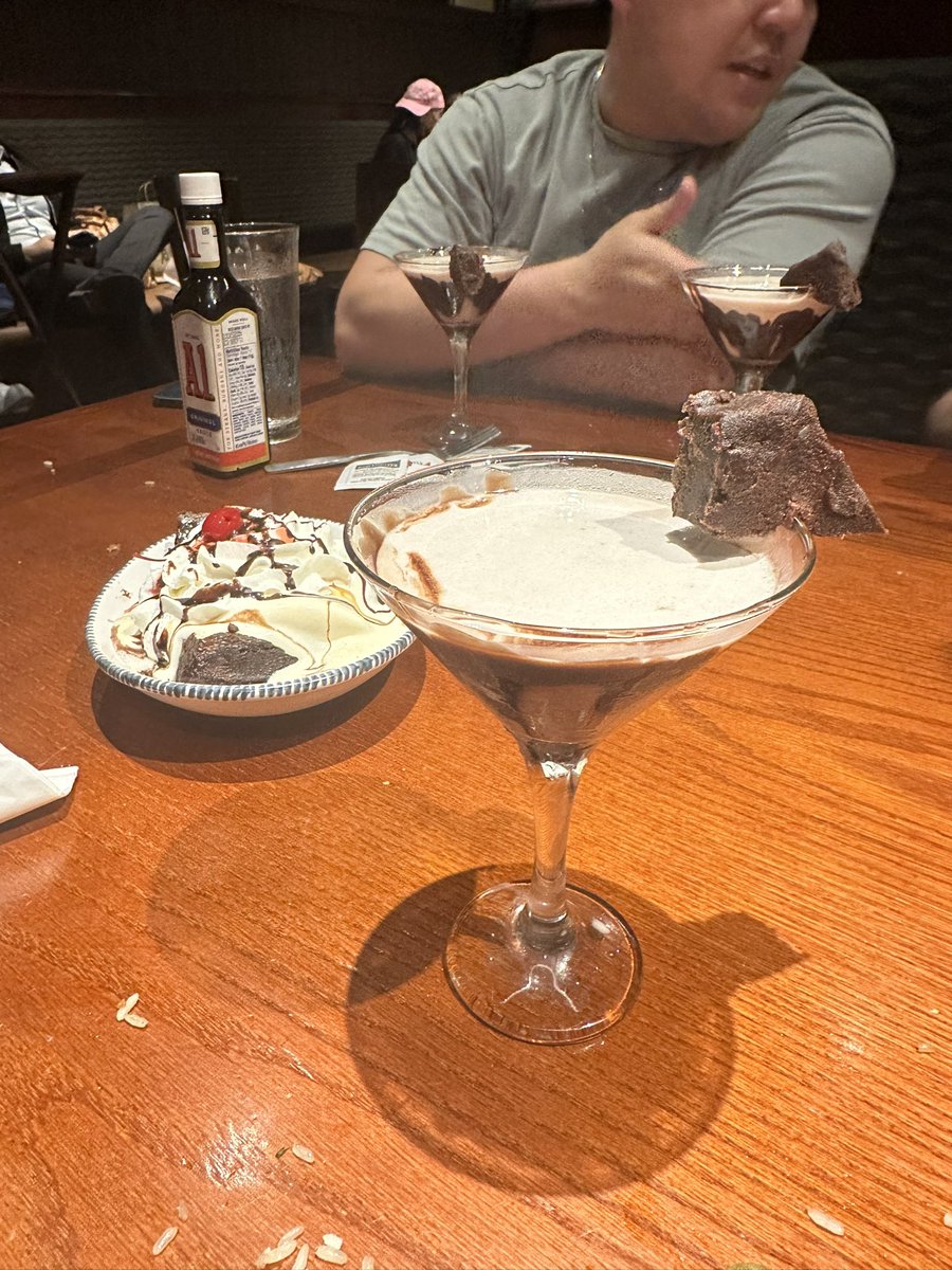 hphilly's tweet photo. we wont let them take you away from us @redlobster https://t.co/GGeCxd5vvM