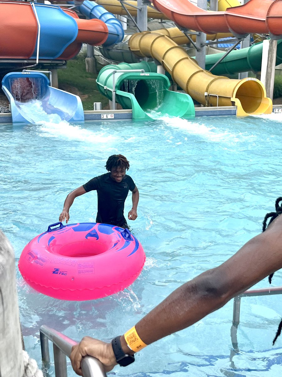 PortVLP's tweet photo. The PORT VLP end of the year field trip was a total success!! Our brilliant scholars celebrated the end to an excellent school year with a fun-filled trip to Hershey Park!! Thank you PORT family for an amazing school year! https://t.co/taGAwOYtHH