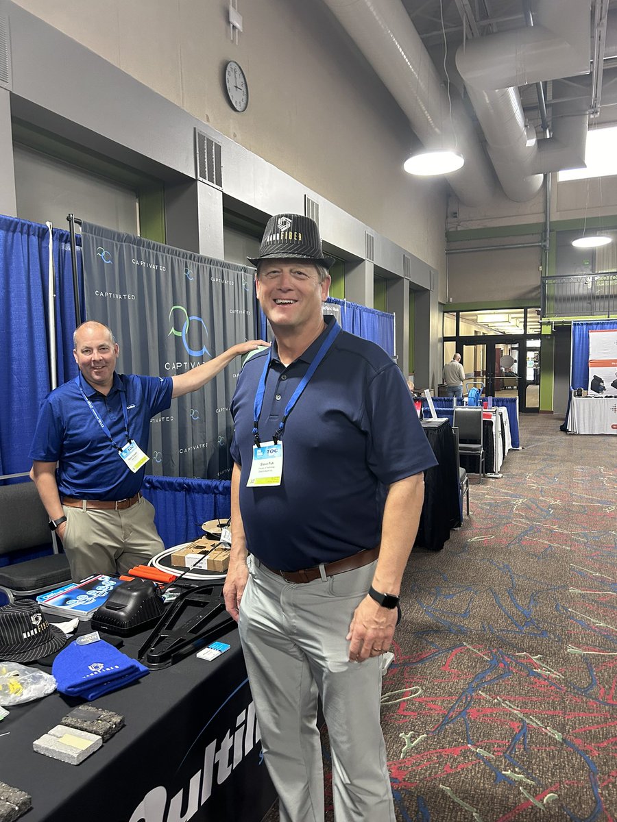 nanofiberarmor's tweet image. #nanofiber exhibiting at the Telco Operation Conference in #Fargo North Dakota with #Multilink and #RyanClaudill

#StevePuk from  #Electrotech sporting the nanoFIBER Fedora while demonstrating the latest in #broadband nanoFIBER cabling armor solutions. 

nanoFIBER.com