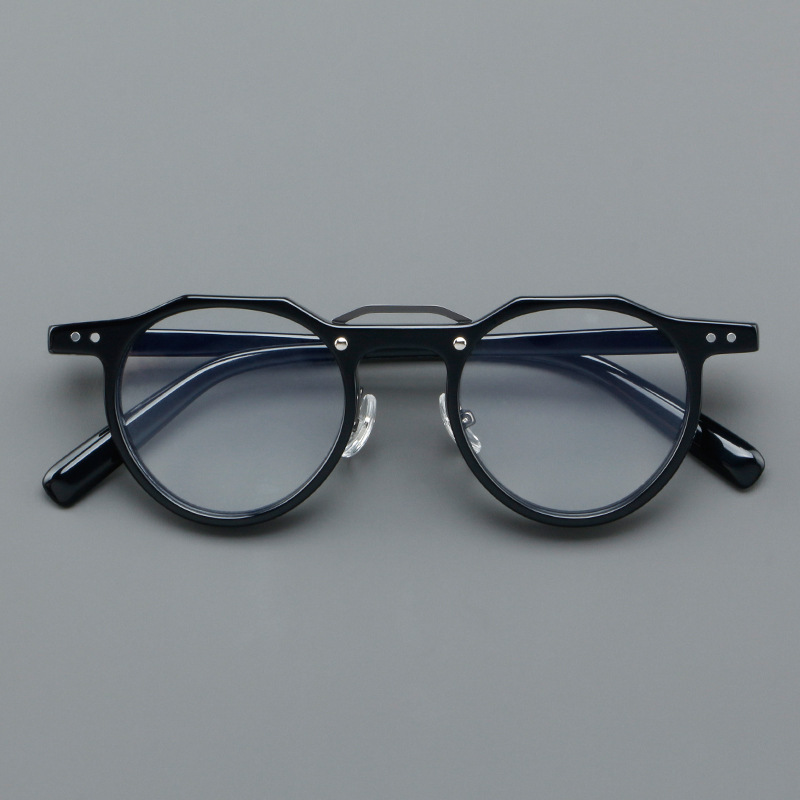 gezhen1992's tweet photo. 8002 High quality acetate eyeglass frames Retro round glasses
You can add your prescription
#menglasses #womenglasses #fasioneyewear #eyewear #eyewearstyle #eyeglasses #eyeglassframes #southood #glasses #eyewearfashion #eyeglassframes #frames #optical https://t.co/UdCZpMC65e
