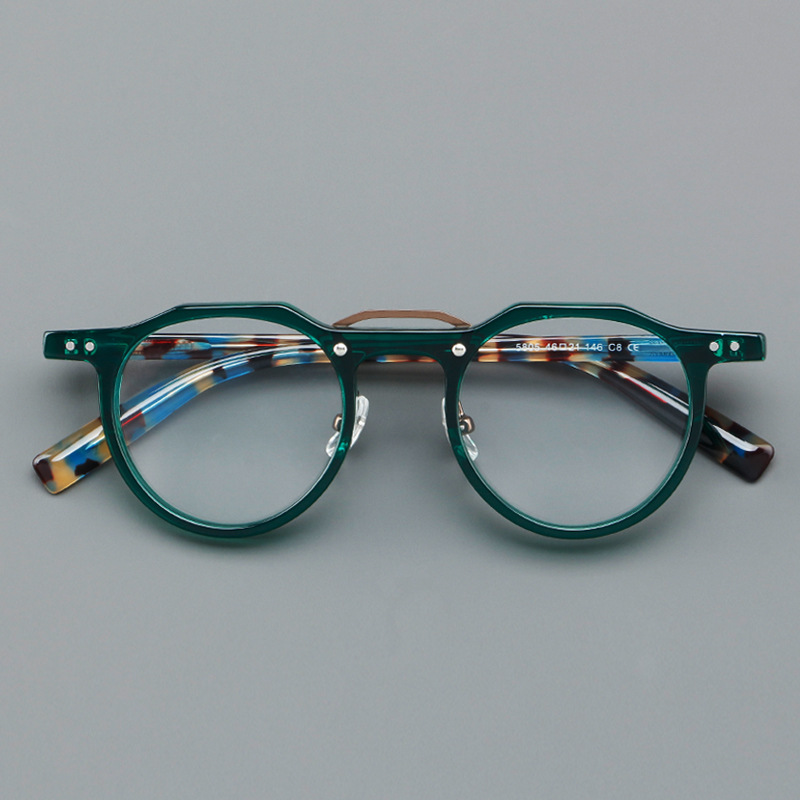 gezhen1992's tweet photo. 8002 High quality acetate eyeglass frames Retro round glasses
You can add your prescription
#menglasses #womenglasses #fasioneyewear #eyewear #eyewearstyle #eyeglasses #eyeglassframes #southood #glasses #eyewearfashion #eyeglassframes #frames #optical https://t.co/UdCZpMC65e