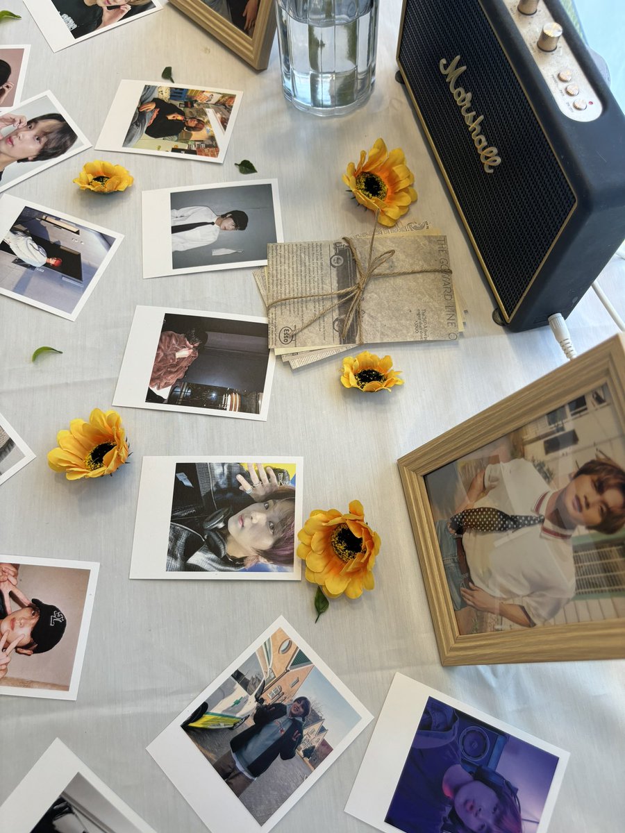 senttoppi2's tweet photo. #sunflower_garden_HC
기대한것만큼 너무 이뻤고 꽃이 해찬이랑 너무 잘어울려서 만족한 카페였어욥!!이쁜 생카 열어주셔서 감사했습니다🤍🤍 https://t.co/ZInC4Yhe8w
