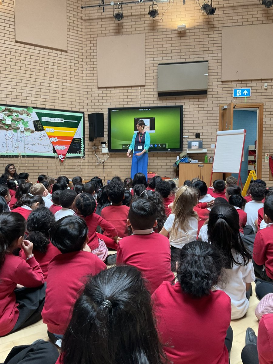 Mrs Clarke KMPA tweet media