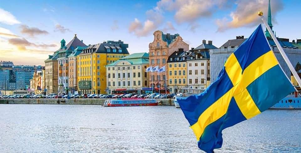 🇸🇪Glad Nationaldag Sverige! 
Congratulations to all my dear friends of Sweden with the National Day of 🇸🇪!! 
Happiness, prosperity and ever strengthening democracy!
Long live Sweden! 
Long live Armenia-Sweden friendship! 
🇦🇲 🇸🇪