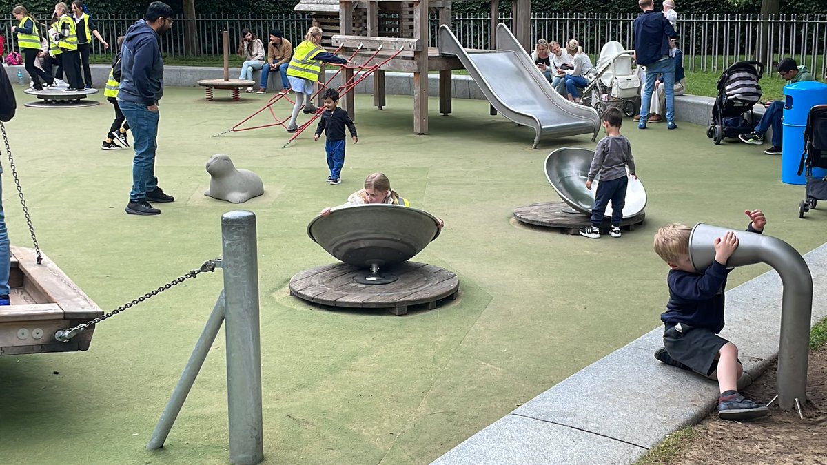 sclasshps's tweet photo. Bit of free time in Jubilee park https://t.co/yOYzCPEu3v