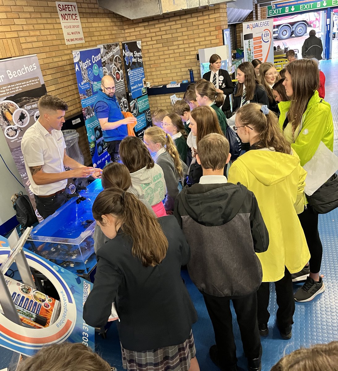 Sch_ESD_Conf's tweet photo. Not just for primary school kids. This attracts interest from KS3-KS4 pupils too.  Thanks @AquaExplorerUK for sponsoring the Production Line Challenge for Y7 &amp;Y8 pupils. Just 1 team place left.
Who'll claim it first ? @thehollinslancs @LowryHigh @TauheedulGirls @PenworthamGH https://t.co/24svX3uTEV