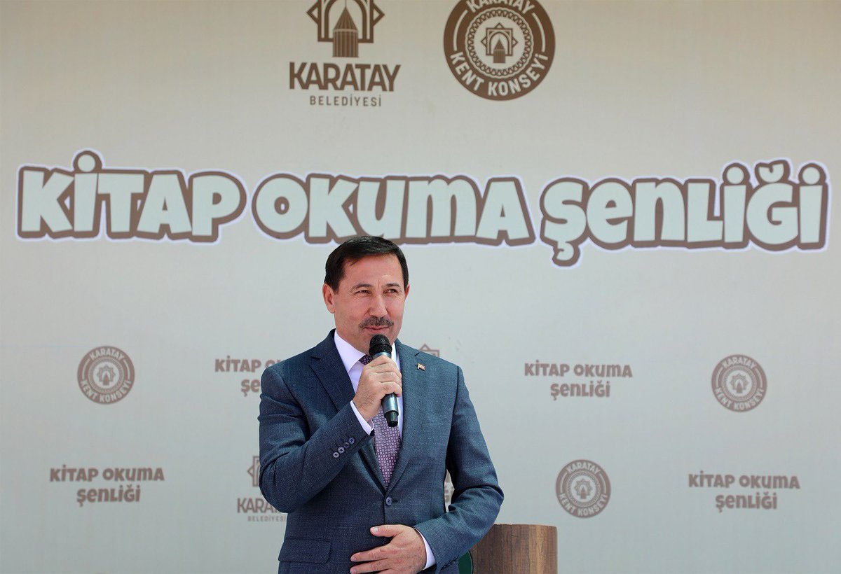 KaratayBelediye's tweet photo. 📚Karatay Kent Konseyi’mizin hayata geçirdiği “Kitap Okuma Projesi”nin 2023-2024 dönemi tamamlandı.

Bu yıl 3 mahalledeki 5 ortaokulda uygulanan projede dereceye giren öğrenciler ödüllendirildi.

Haberin devamı👇🏻
https://t.co/KwupLXGW82 https://t.co/qH05s3qV5f
