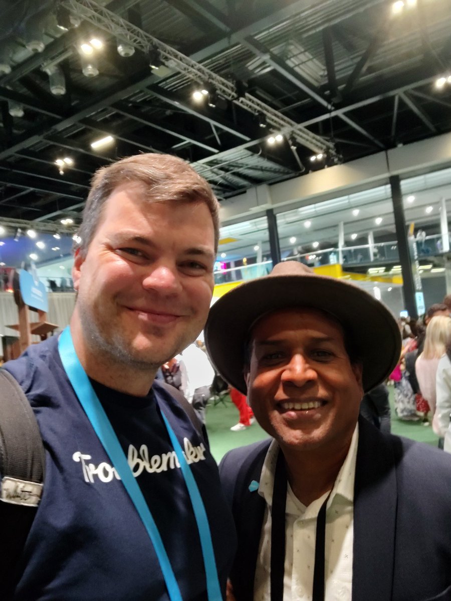 Hey <a href="/SalesforceUK/">Salesforce UK & Ireland</a> does photo with the legend <a href="/kavindrapatel/">kavindrapatel</a> counts on the <a href="/shirtforceOrg/">shirtforce</a> for #wt24 ?

Kavindra you are an amazing person, thank you for your commitment to the community