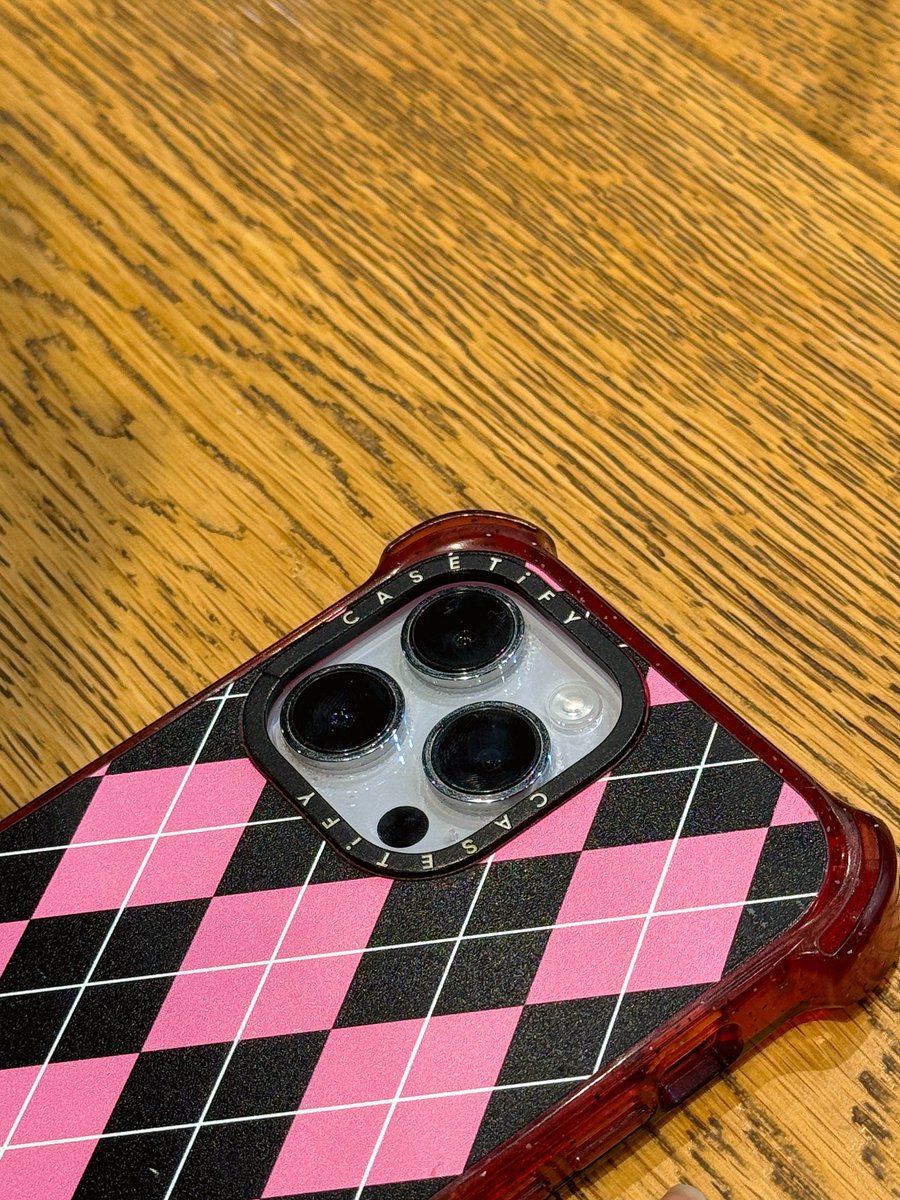 필자님 닭갈비점 찍기
4월 5월 8월 생일자 생일잔치 돌려 막기
핑크 니트 케이스