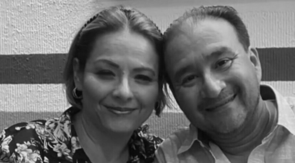 AztecaNoticias's tweet photo. @ArgeliaCastel @vaitiaremateos ¡Un trágico final!

Localizan sin vida a matrimonio #desaparecido en Poza Rica, #Veracruz.

Los #hechos se registran a unos días de que cumplieran dos meses de #desaparecidos.

https://t.co/WVXFwocaGF https://t.co/a3SKyjkjKH
