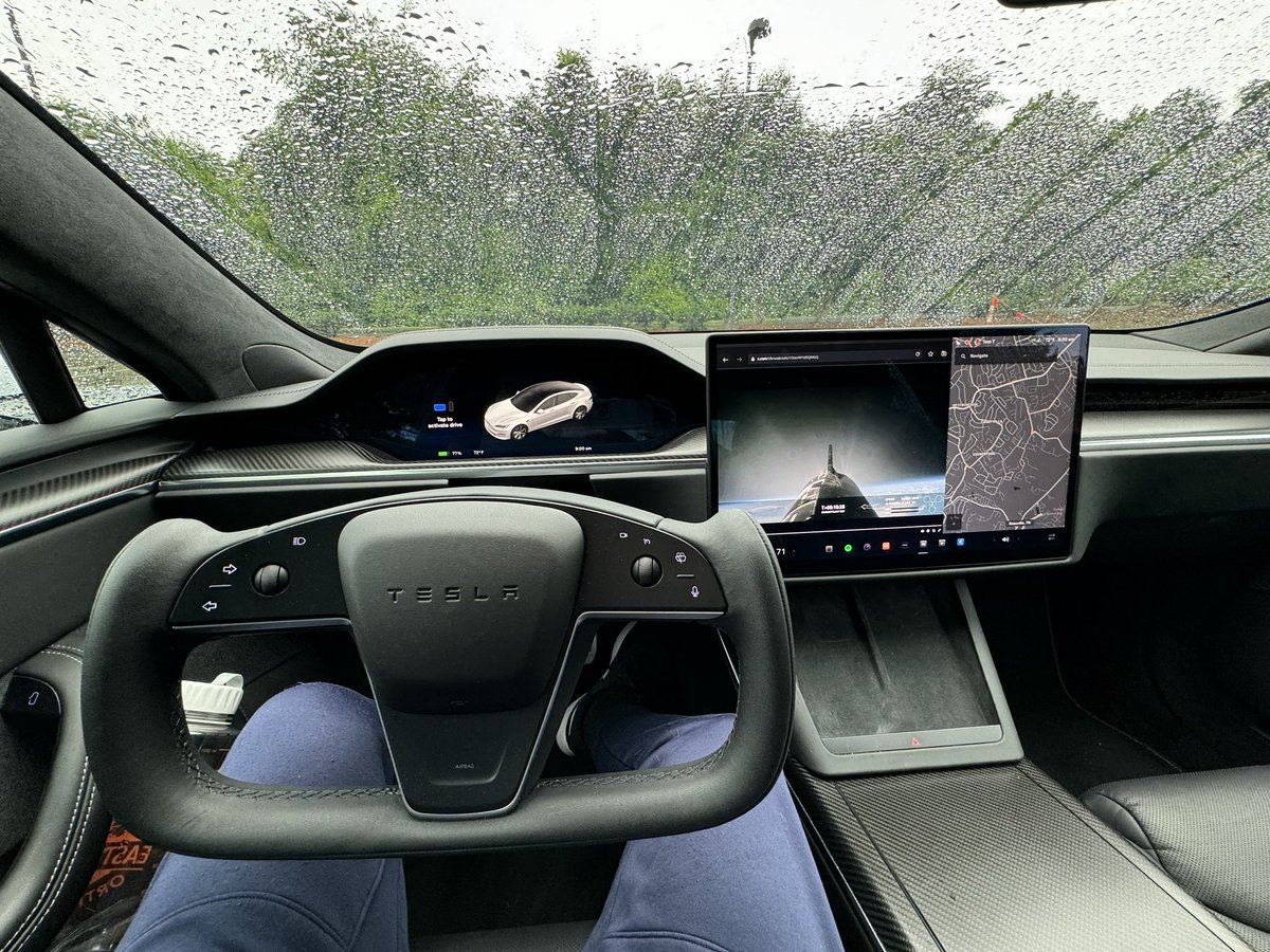 So incredible! I love watching these SpaceX launches so much!