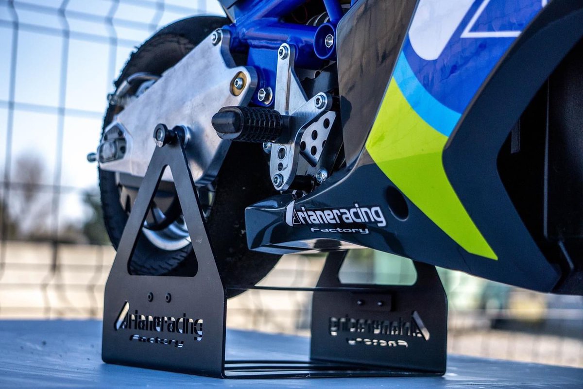 ArianeMotoMC's tweet photo. Los pequeños detalles son los que importan.
Descubre la Ariane K2Re en https://t.co/xfs8jfOHKR 

The small details are what matter, more information and reservation at https://t.co/xfs8jfOHKR 
.
#ArianeMoto #ArianeK2Re #Minivelocidad #ElectricMinibike https://t.co/U2ItfbXe4n