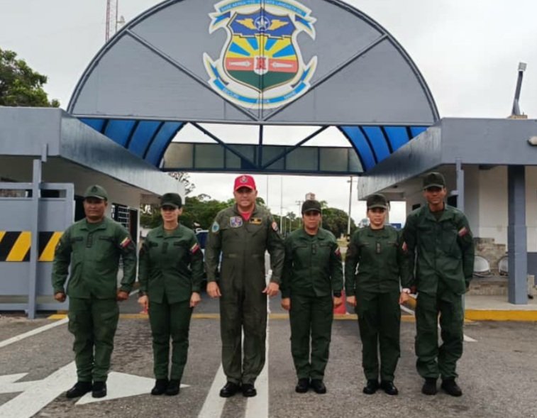 ORCFOCCIDENTAL1's tweet photo. #05Jun || La @contraloriageneralfanb, instaló a la comisión de auditores, en la Base Aérea "Tte. Vicente Landaeta Gil" #BALANDA, con el propósito de realizar Auditoría del Exámen de la Cuenta a los Bienes Públicos.
¡Juntos somos más y Unidos Venceremos! https://t.co/scd4DvssNW