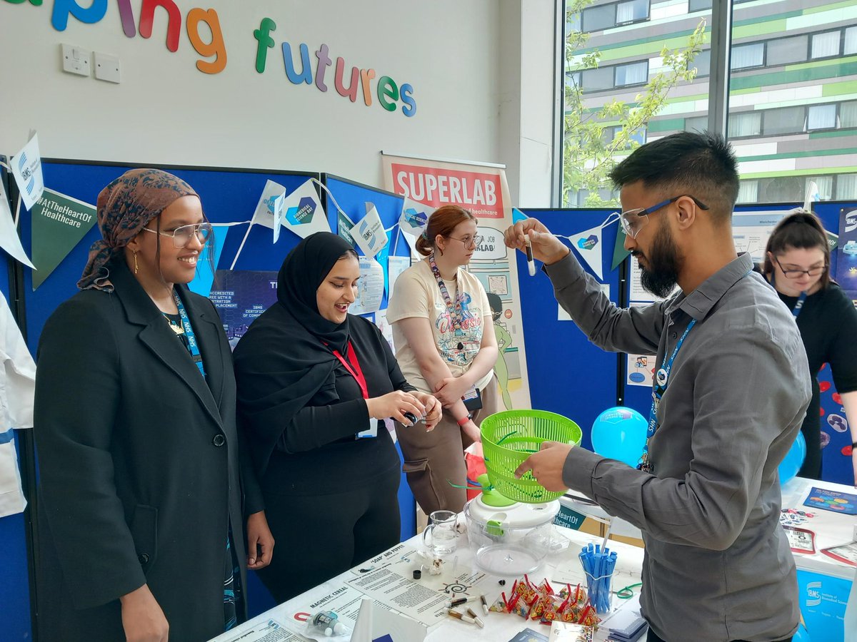 GM_Diagnostics's tweet photo. Happy #BiomedicalScienceDay2024! 🧬🧫🧪🔬

Today we've been out across the network recognising the role biomedical scientists play in patient care and the hard work they do in diagnostics. 

#AttheHeartofHealthcare https://t.co/MeIo81U5eN