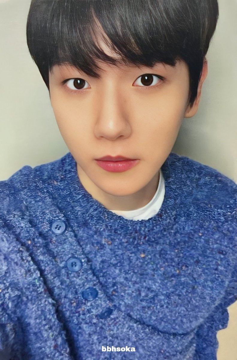 bbhsoka's tweet photo. #BAEKHYUN Lonsdaleite Photocards in Jakarta "HQ" 

#백현 #큥콘 #큥버블 @B_hundred_Hyun https://t.co/I1VIWK9YvG