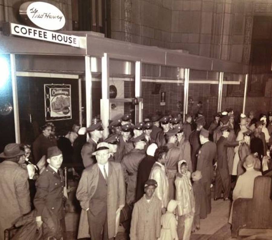 On this 80th Anniversary of D-Day, we remember the brave heroes who fought and sacrificed to defend our freedoms. Tonight, Union Station will feature a special red, white, and blue building lighting in their honor.