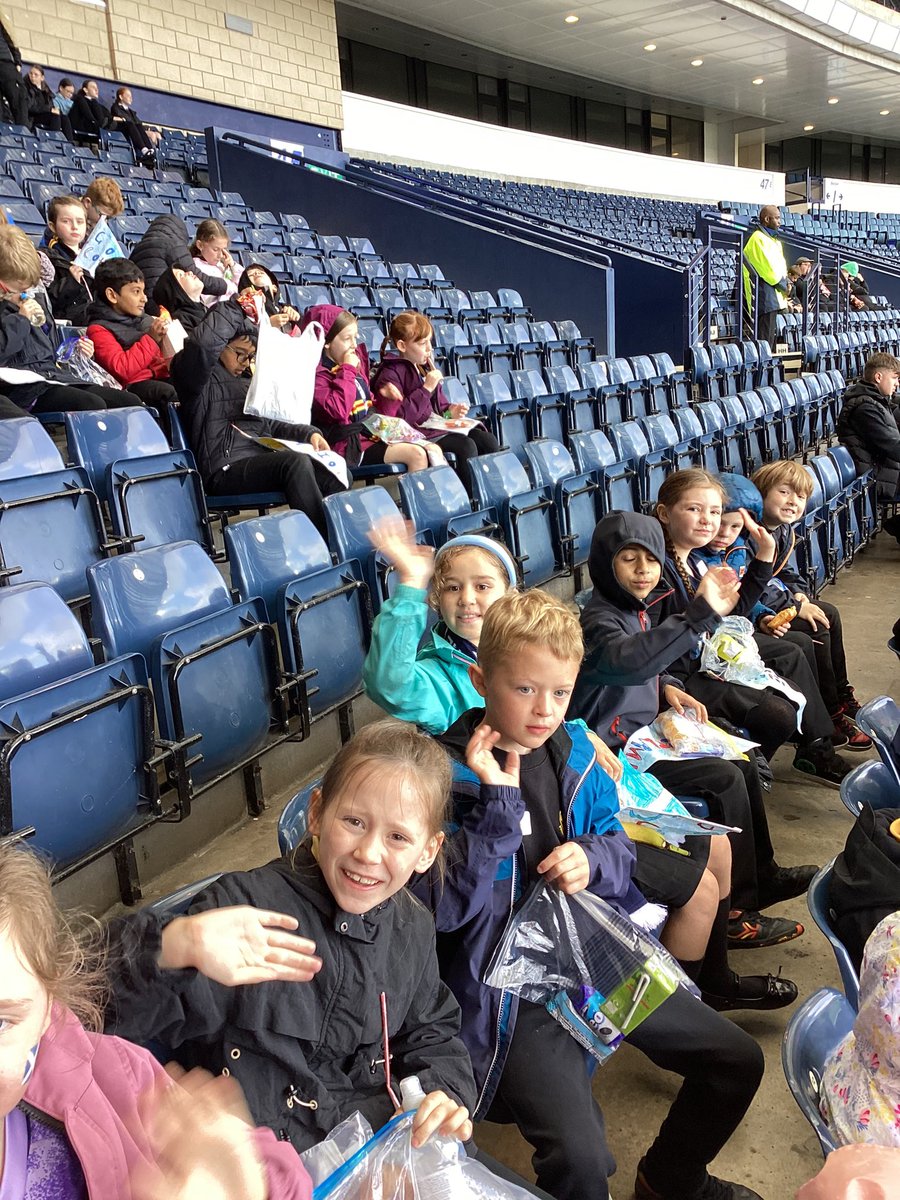 neilston_madras's tweet photo. What a great morning P3b had at Hampden watching the national football team train before they head off to Germany and the Euros.
We had a bit of a sing song on the train and entertained the other passengers.#icanboogie https://t.co/4kDeB2aw4H