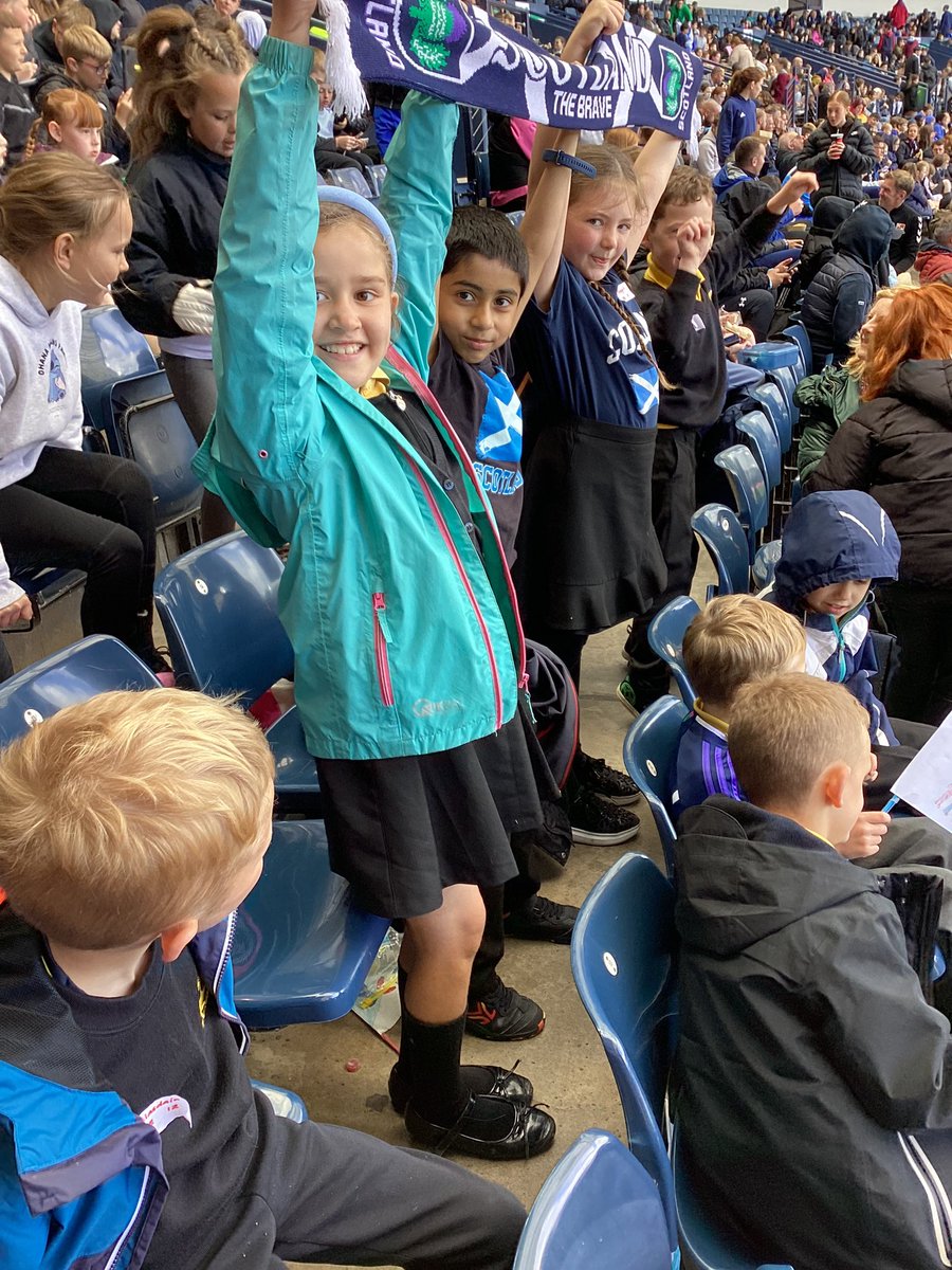 neilston_madras's tweet photo. What a great morning P3b had at Hampden watching the national football team train before they head off to Germany and the Euros.
We had a bit of a sing song on the train and entertained the other passengers.#icanboogie https://t.co/4kDeB2aw4H