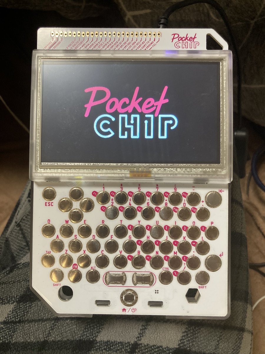 pokipoki121's tweet photo. 使い方がわからず持て余してる💦
どなたか教えてください😭
#PICO8 #PocketCHIP https://t.co/JVViCHb6cf