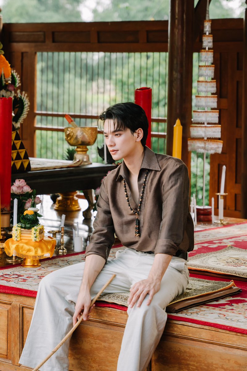 สวัสดีครับ ผมเก่ง รับบทเป็นพ่อครูภรัณ ขอฝากเนื้อฝากตัวอย่างเป็นทางการด้วยนะครับ ขอบคุณกับกระแสที่ตอบรับ ผมจะพัฒนาตัวเองให้สมกับเป็นพ่อครูที่ทุกคนรักแน่นอน ดู Pilot แล้วเป็นยังไงบ้างครับ ชอบไหมครับ ผมขอคนละเม้นได้ไหม อยากอ่าน ฝากทุกคนช่วยแชร์ด้วยนะครับ #Pilotเขมจิราต้องรอด