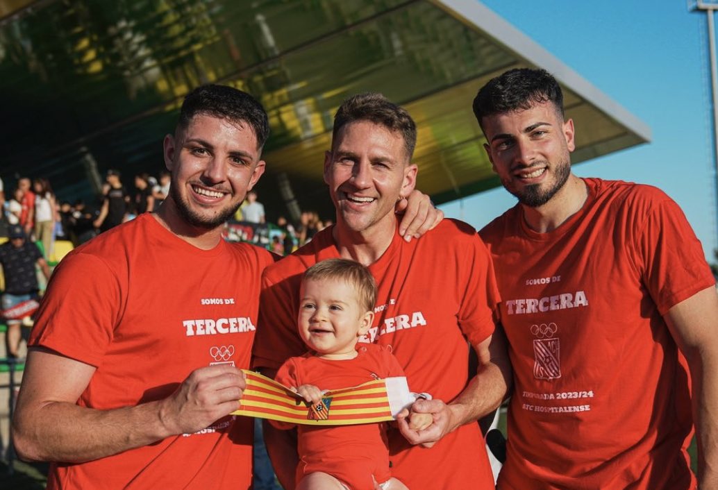 Edu_Cortada's tweet photo. TEMPORADA HISTÓRIA ❤️💙 https://t.co/Q87QoKPm7t