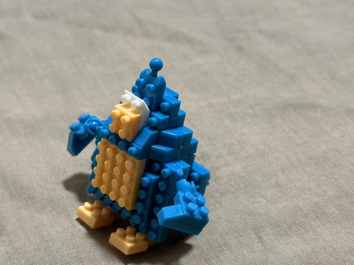 tokumi2's tweet photo. ダイソーの神獣青龍で #ポカ を作れるというのを、どこかで見かけたので買ってみた

ひなた坂落選の気分転換に作ってみたよ〜

2セットあれば強度確保も出来たよなーと思いつつ、裏側の補強ついでにプリケツの雰囲気も再現してみたり

ちょいと太り気味になったものの、自分的には大満足♪
#日向坂46 https://t.co/sVrZtCZ0uo