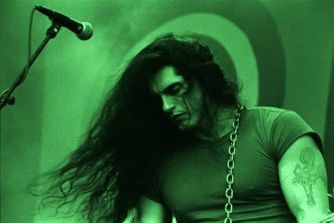 SergioNeri's tweet photo. @luisalaouija @MonsterCas2 #estavivo #reactor Buen día murciegalas, ahí les va algo verde, Peter Steele su "Green Man" de confianza. Saludos!! https://t.co/Nrc65wX73Y