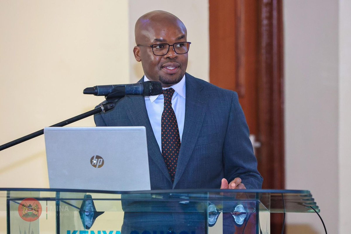 Kuimashaah's tweet photo. Dr. Raymond Omollo highlights that the reforms will enhance the transparency and accountability of NPS, KPS, and NYS.
Maraga Taskforce Report
#SecurityReformsKE https://t.co/CHxG38k5YJ