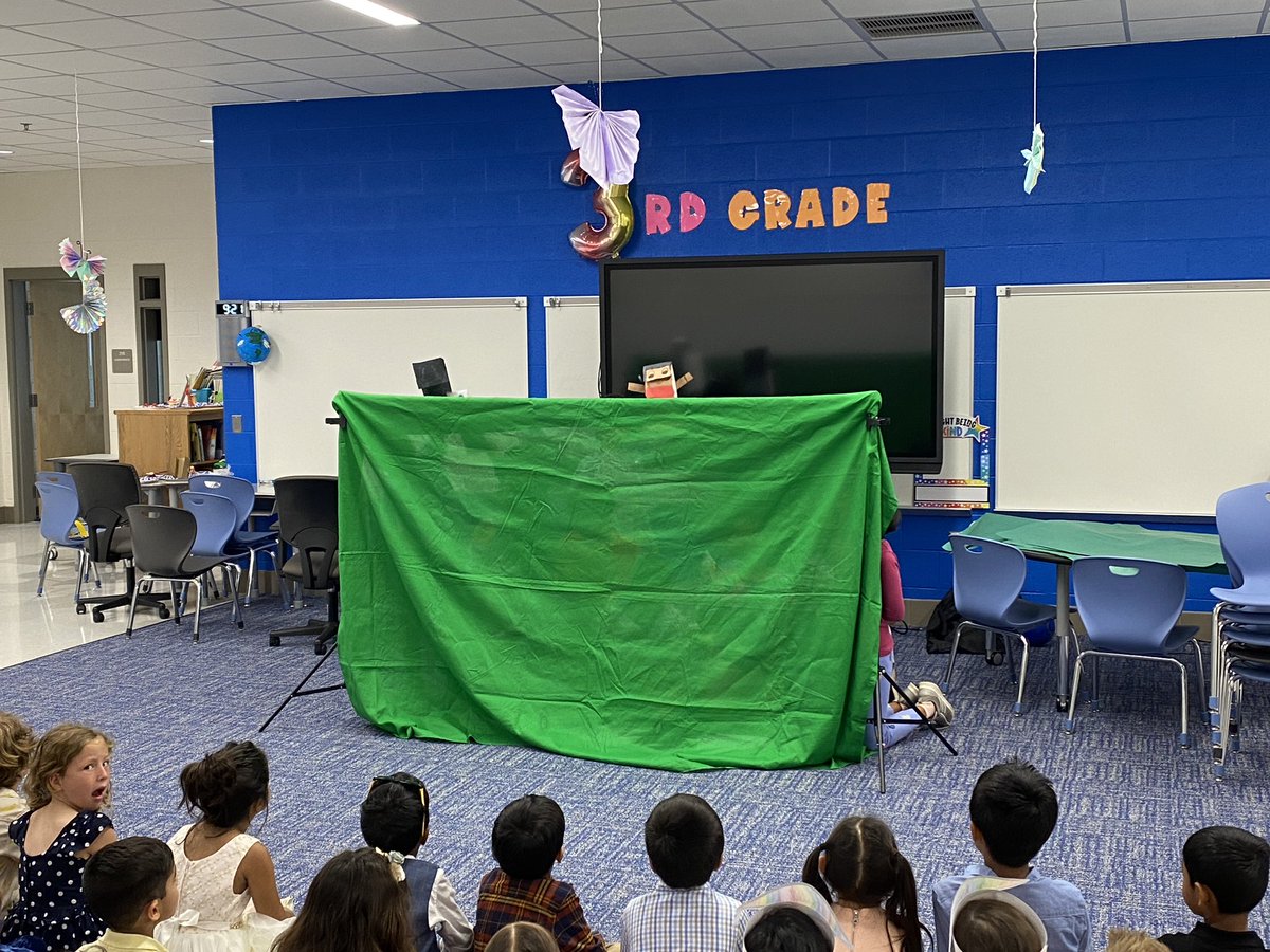 mrpearson3rd's tweet photo. Mr. Pearson’s @E_ThompsonES Younglings are putting on their Readers Theater puppet show for the Kindergarten students.

@EAnnDickson https://t.co/jcUjuoJPFP