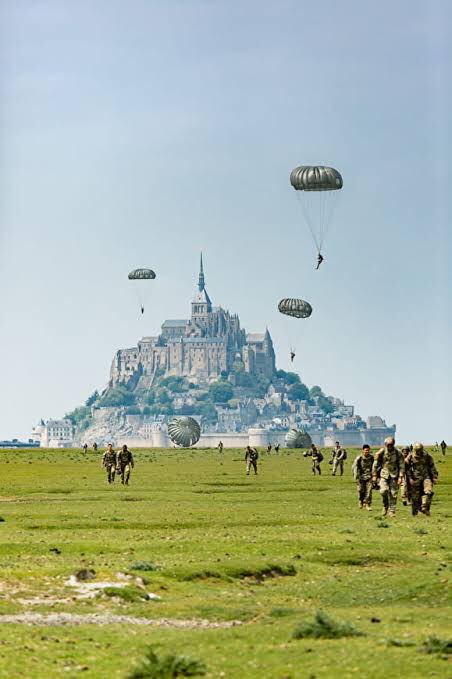 Phoenixbar2's tweet image. #restaurant #randburg #winterfood
As we remember D-Day join us this weekend for some winter warmers…
Sedgwick Old Brown - R15 (50ml)
Glüwhein (after the war Mulled Wine) - R45
Hearty Potato Soup - R59