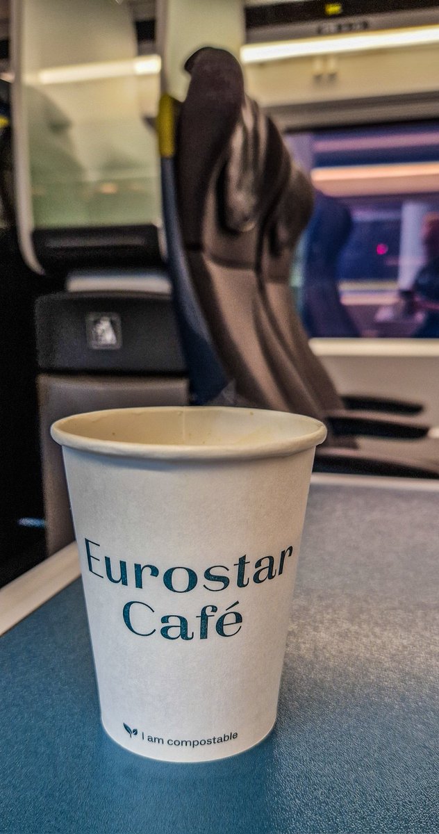 EurostarJustinp's tweet photo. The coffee machine is working, so #ES9142 for Lille and Brussels is good to go.
##TrainsNotPlanes https://t.co/KYeJ5cxoSX
