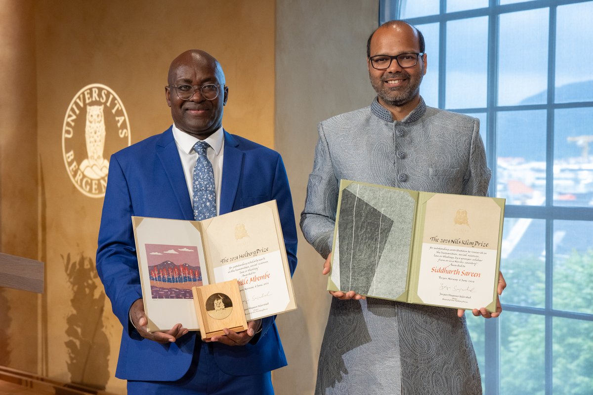 Today, Norway’s Minister of Research and Higher Education Oddmund Hoel conferred the Holberg Prize upon Professor Achille Mbembe and the Nils Klim Prize upon Professor Siddharth Sareen. 

We congratulate the Laureates! holbergprize.org/en/news/holber…

(Photo: Eivind Senneset)