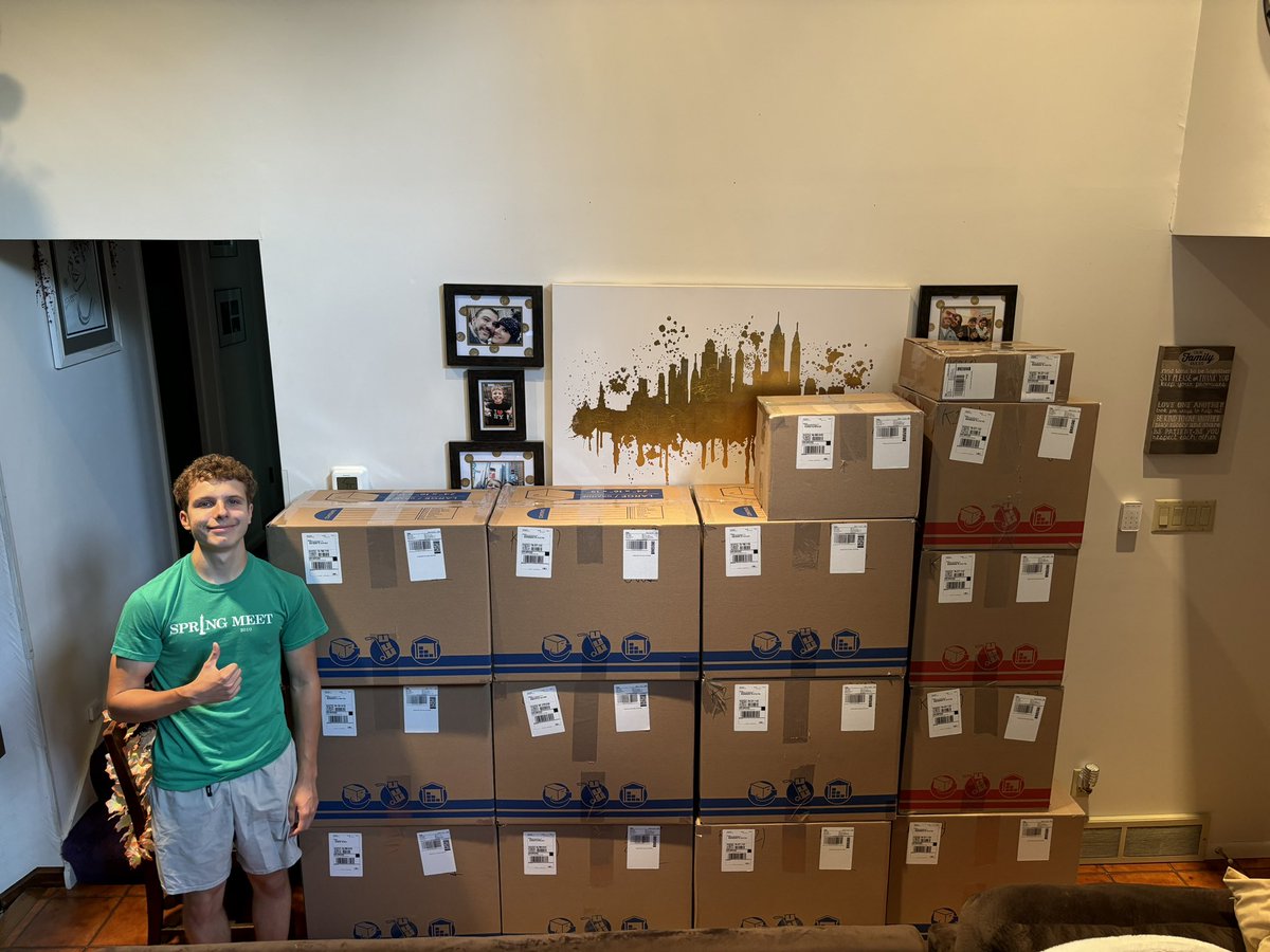 Biggest FBA shipment out the door✅✅✅

$10k value, my entire May sales in one shipment💀
<a href="/BuyBoxBandit/">Shanmukha Meruga</a> @AshadFBA <a href="/flips4miles/">Miles</a> <a href="/re_fba/">Dylan</a> <a href="/Playirr1/">Jacob B</a> @HasanpoweII <a href="/parkerbiederer/">parker biederer</a> <a href="/IamDylanSawyer/">Sawyer</a> <a href="/0DayHandleTime/">Aaron</a> <a href="/coronadofba/">Danny</a> <a href="/fab_zay/">fba.zay</a>