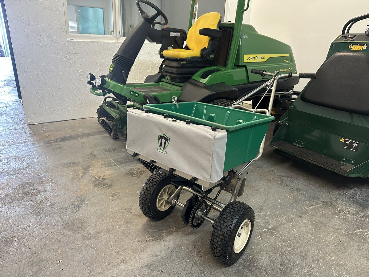 BlanchardTurfFL's tweet photo. Excited to put the new power spreader to use @TP_MarkB https://t.co/c9u4IGqfRT