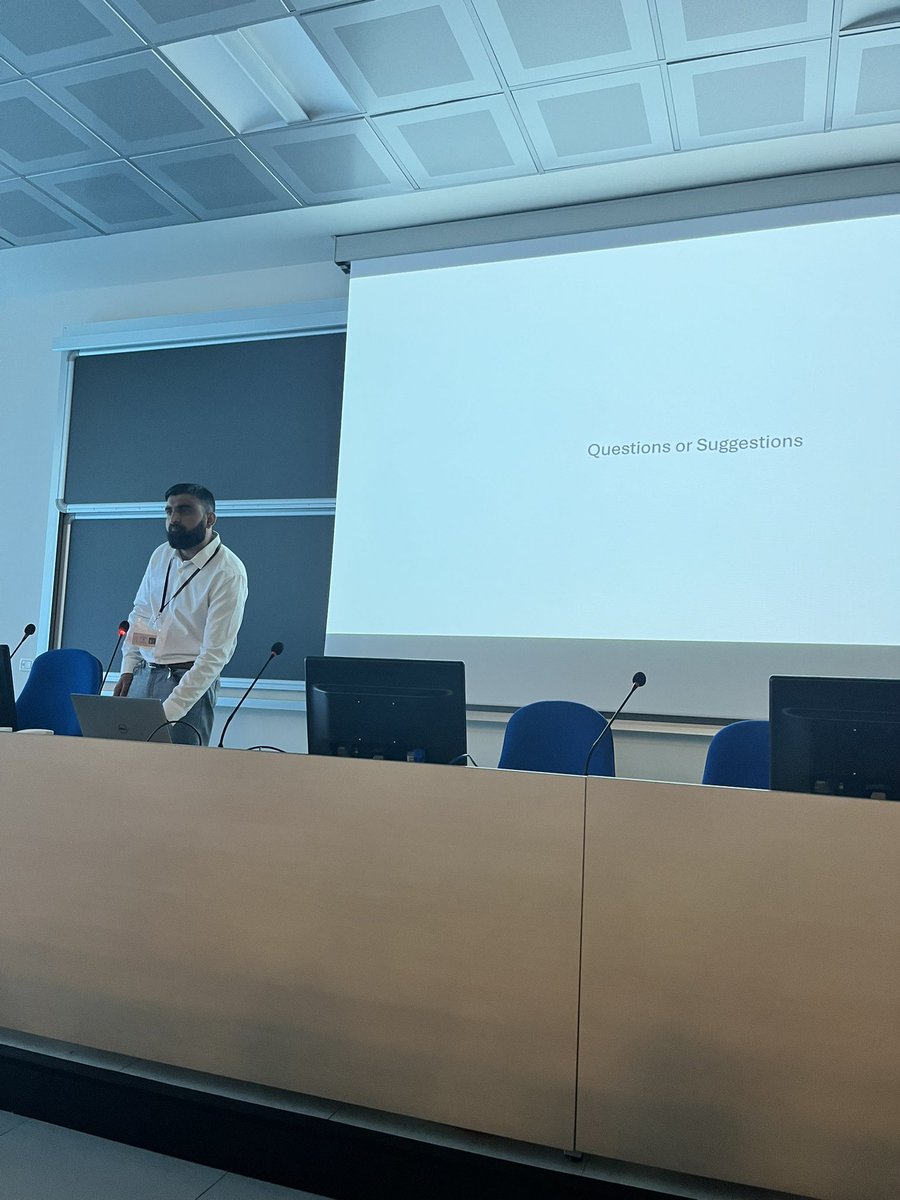 ACM_HPDC's tweet photo. 🤓Interesting discussion at the #HPDC24 PhD Symposium! https://t.co/yaqlxNH1dw