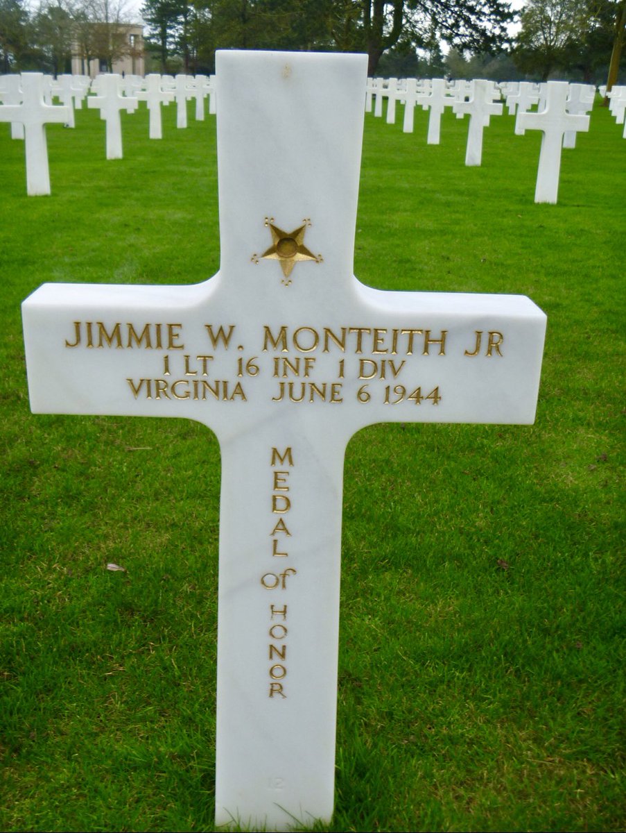 LukeRussert's tweet image. When I was 26 I visited Normandy. Profoundly powerful place. I came upon this marker and soon learned the story of Jimmie Monteith. A 26 year old kid from Virginia whose individual bravery on #DDay is thought to be directly responsible for the victory. defense.gov/News/Feature-S…