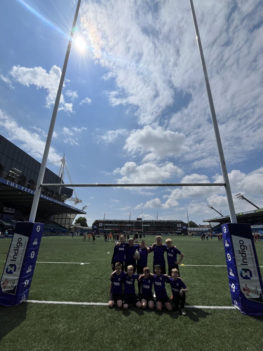 Miss Liney tweet media