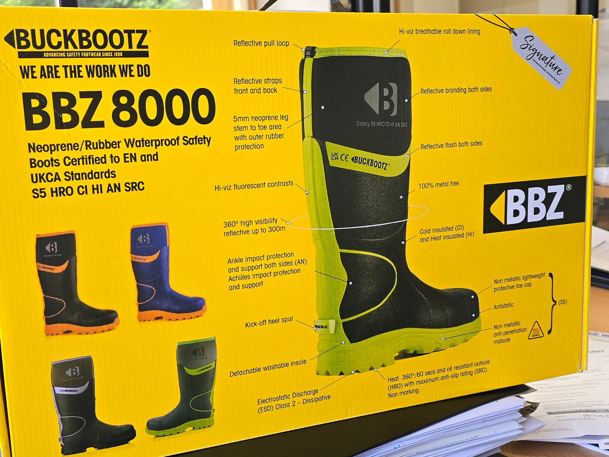 Who wants to lick my nice new Buckbootz. Form an orderly que.