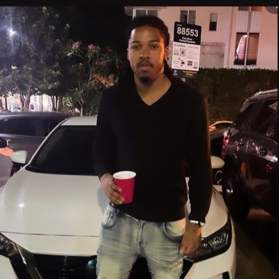 GuapCash1's tweet photo. #NewProfilePic https://t.co/cAS0VwOWn4