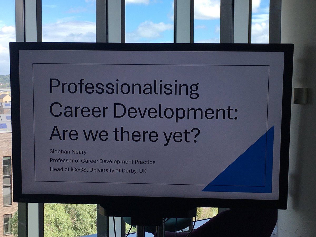 Celebrating 50 years of career guidance programmes at Edinburgh Napier University with a guest lecture from @SiobhanNeary15