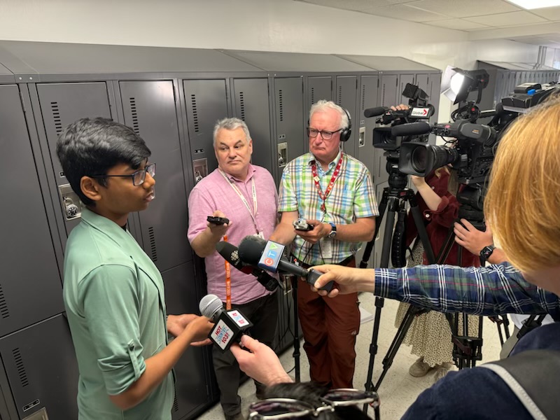 HRCE_NS's tweet photo. The Minister of Education @nseducation was on site at @ClaytonParkJH1 this morning to share the province's new cell phone directive. Learn more: https://t.co/1cOAUvLa9z https://t.co/8dMr0uVghN