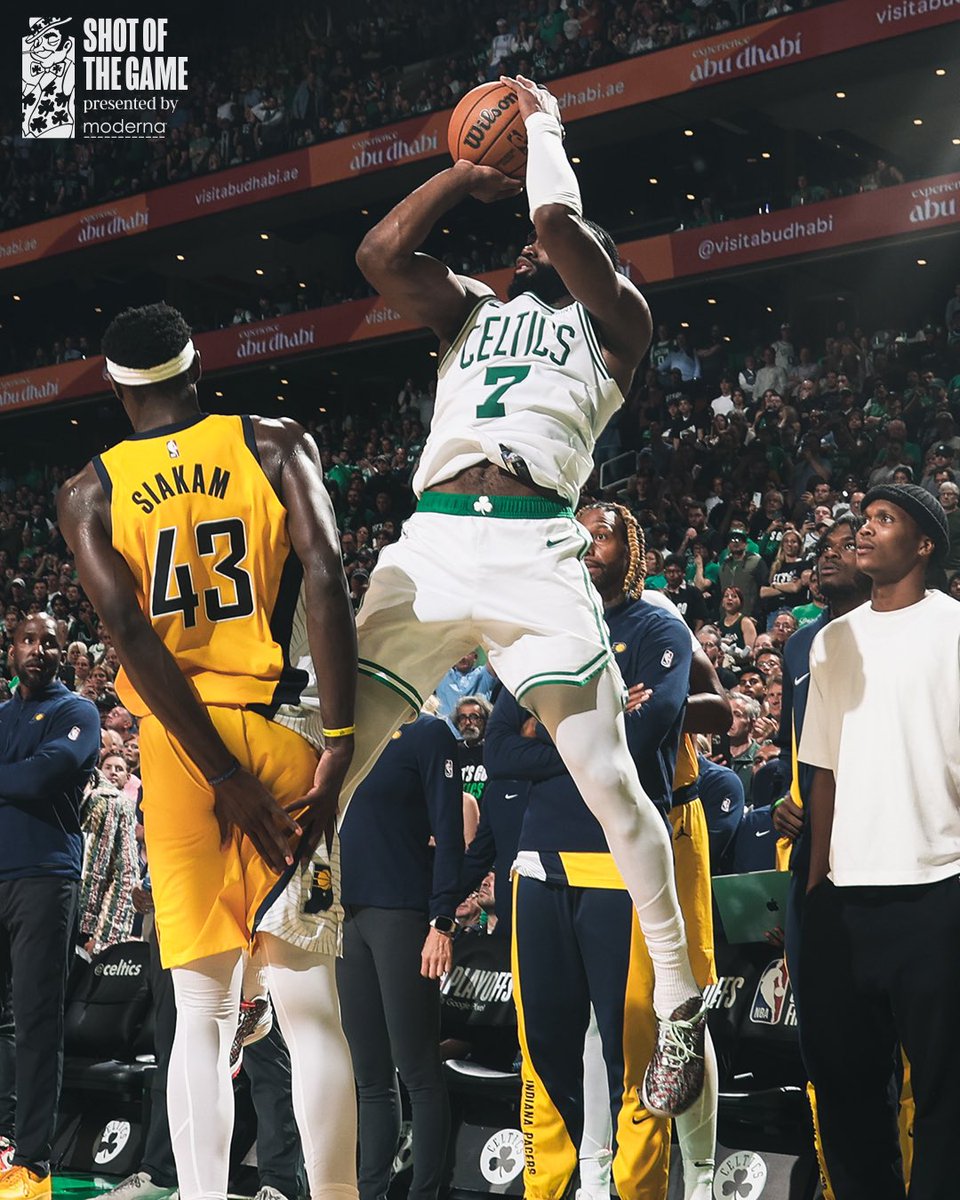 19_loading's tweet photo. Game 1.
No distractions.
Laser focus.
Go get us a banner @celtics @fchwpo @jaytatum0
#Banner18
#18Loading https://t.co/EifX9xKOAB