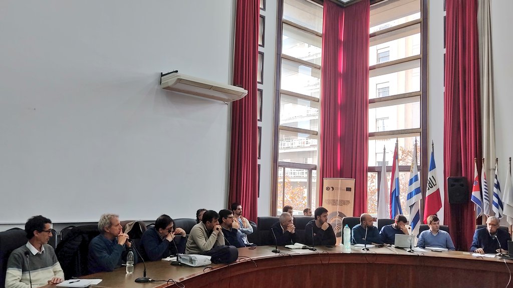 cintendentesuy's tweet photo. #Ahora en la sala de sesiones se está desarrollando la Reunión de la Red Interdepartamental de Técnicos Informáticos de los #GGDD. Los técnicos abordan temas referentes al #Sucive, aspectos técnicos y sistemas de fiscalización vehicular movil.
🧵⬇️ https://t.co/B6AnP2v0a3