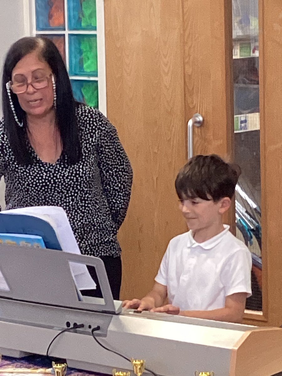 St Aidan’s Key Stage One tweet media