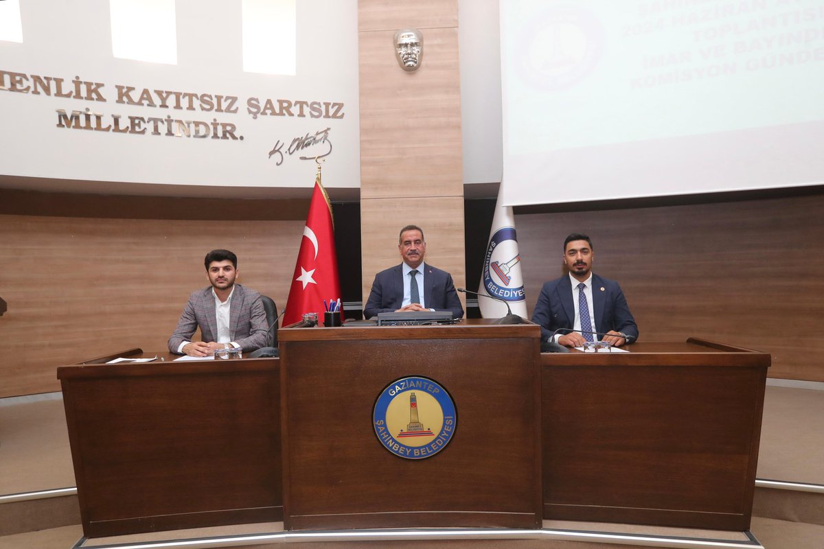sahinbeybel's tweet photo. Başkan Vekilimiz @cumaguzel27 Başkanlığında ve Meclis üyelerimizin katılımıyla Haziran ayı Meclis toplantısının ikinci oturumu gerçekleştirildi.

Toplantıda alınan kararların ilçemize hayırlı olmasını diliyoruz.

#Şahinbey #Gaziantep https://t.co/rqm5rw4Rqs