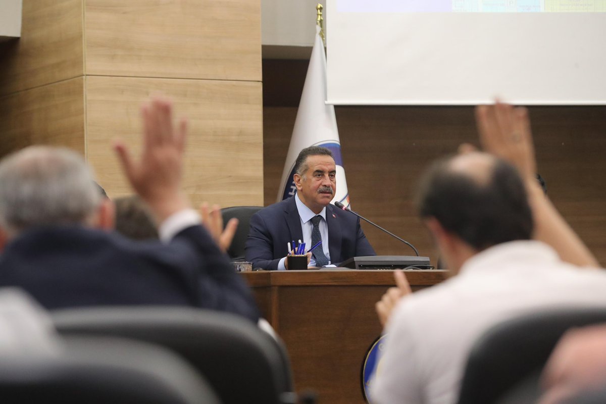 sahinbeybel's tweet photo. Başkan Vekilimiz @cumaguzel27 Başkanlığında ve Meclis üyelerimizin katılımıyla Haziran ayı Meclis toplantısının ikinci oturumu gerçekleştirildi.

Toplantıda alınan kararların ilçemize hayırlı olmasını diliyoruz.

#Şahinbey #Gaziantep https://t.co/rqm5rw4Rqs