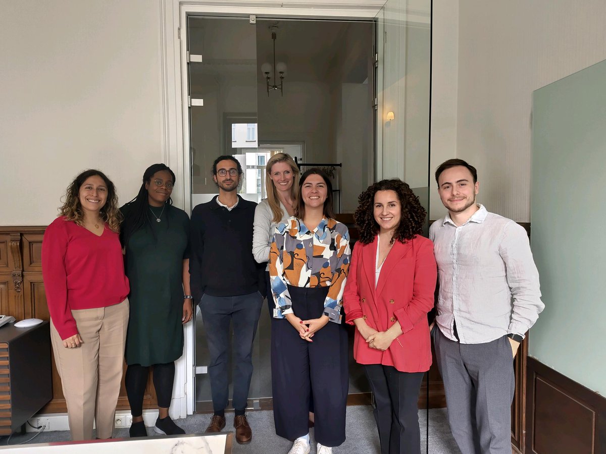 Centre for Democracy & Technology Europe (@cdteu) on Twitter photo Our CEO and President <a href="/AlexReeveGivens/">AlexandraReeveGivens</a> joined us this week to brainstorm on comms & advocacy strategy for the post-elections period.
Exciting times ahead! 🗳️📢 Our CEO and President <a href="/AlexReeveGivens/">AlexandraReeveGivens</a> joined us this week to brainstorm on comms & advocacy strategy for the post-elections period.
Exciting times ahead! 🗳️📢